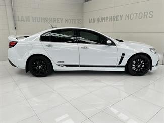 2014 Holden Commodore - Thumbnail