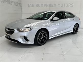 2018 Holden Commodore - Thumbnail