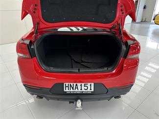 2014 Holden Commodore - Thumbnail