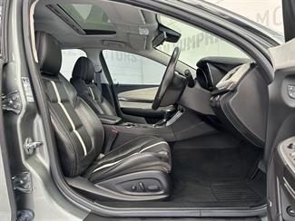2015 Holden Commodore - Thumbnail