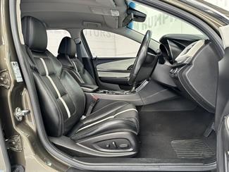 2016 Holden Commodore - Thumbnail