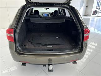 2016 Holden Commodore - Thumbnail