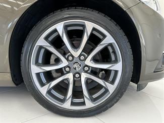 2016 Holden Commodore - Thumbnail