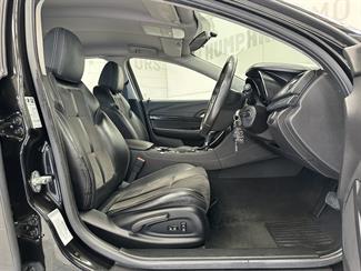 2014 Holden Commodore - Thumbnail