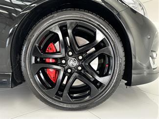 2016 Holden Commodore - Thumbnail