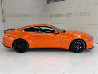 2020 Ford Mustang - Thumbnail