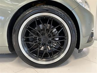 2013 Holden Commodore - Thumbnail