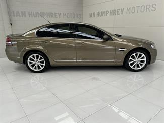 2009 Holden Commodore - Thumbnail