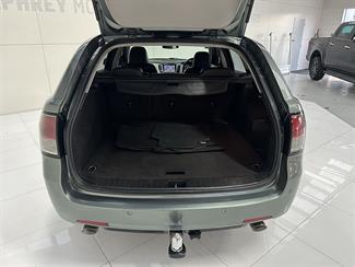 2015 Holden Commodore - Thumbnail
