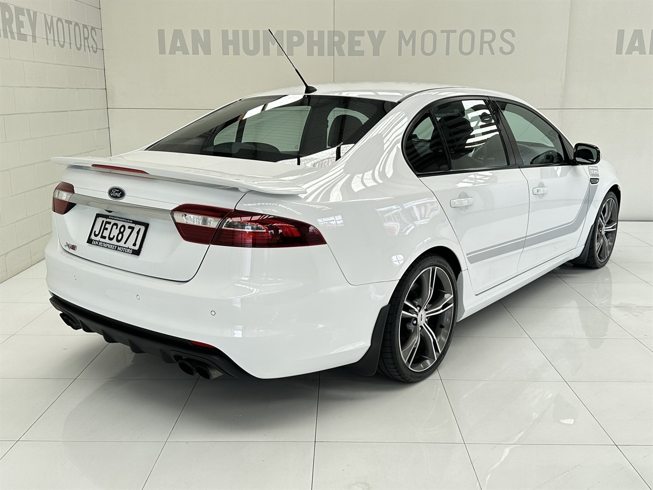 2015 Ford Falcon