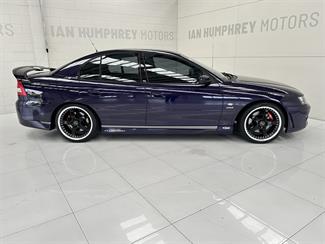 2004 Holden HSV - Thumbnail