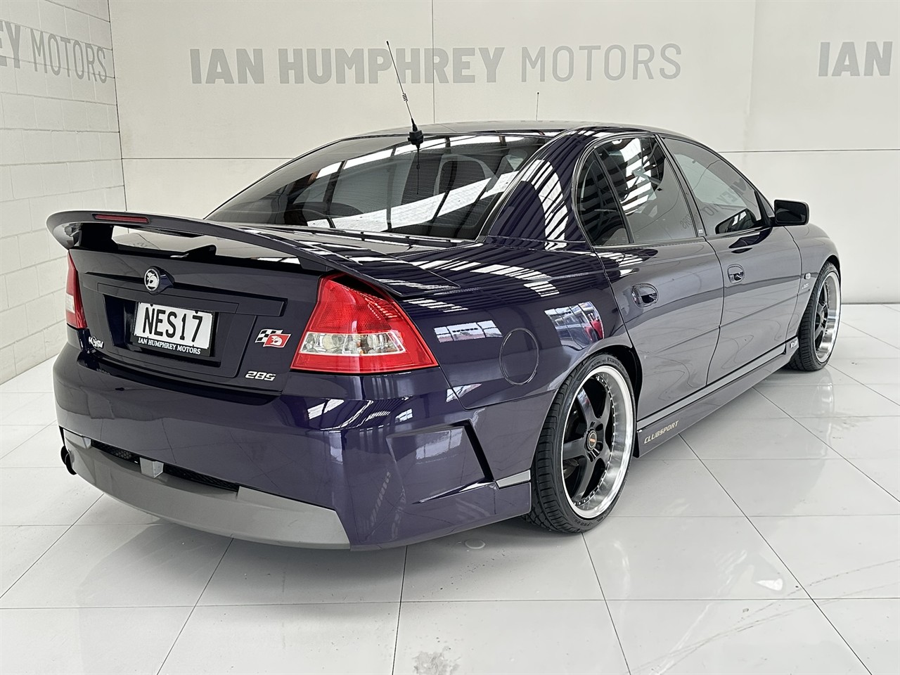 2004 Holden HSV