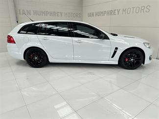 2017 Holden Commodore - Thumbnail