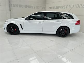 2017 Holden Commodore - Thumbnail