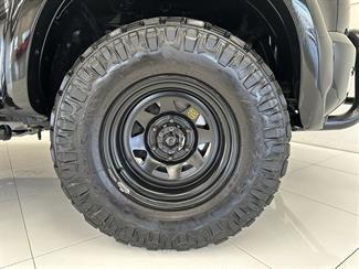 2015 Holden Colorado - Thumbnail