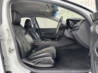 2016 Holden Commodore - Thumbnail