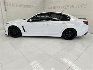 2016 Holden Commodore - Thumbnail