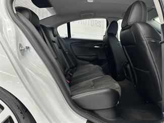 2015 Holden Commodore - Thumbnail