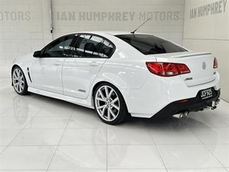2015 Holden Commodore - Thumbnail
