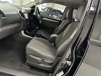 2015 Holden Colorado - Thumbnail
