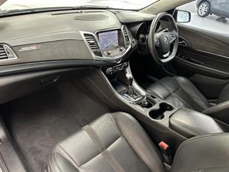 2016 Holden Commodore - Thumbnail