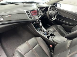 2016 Holden Commodore - Thumbnail