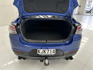 2016 Holden Commodore - Thumbnail