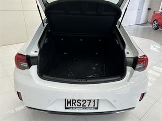 2020 Holden Commodore - Thumbnail