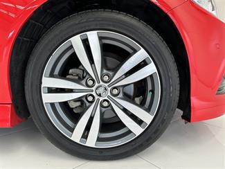 2015 Holden Commodore - Thumbnail