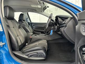 2015 Holden Commodore - Thumbnail