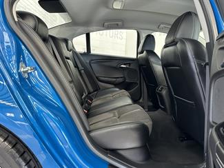 2015 Holden Commodore - Thumbnail