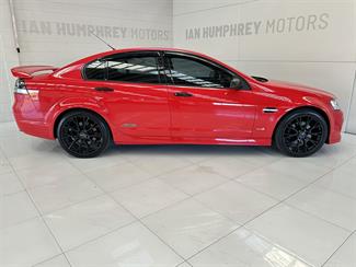 2012 Holden Commodore - Thumbnail