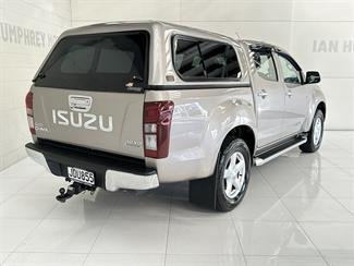 2015 Isuzu D-MAX - Thumbnail