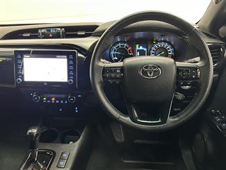 2021 Toyota HILUX - Thumbnail