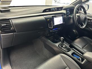 2021 Toyota HILUX - Thumbnail