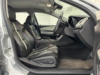 2013 Holden Commodore - Thumbnail
