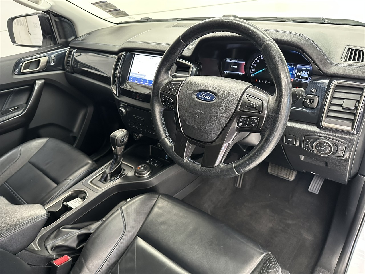 2020 Ford Everest