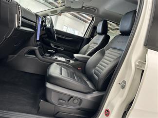 2023 Ford Everest - Thumbnail