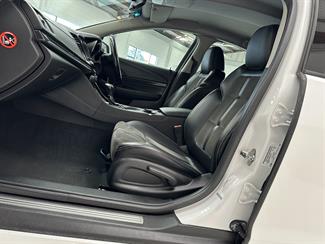 2013 Holden Commodore - Thumbnail