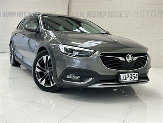 2018 Holden Commodore - Thumbnail