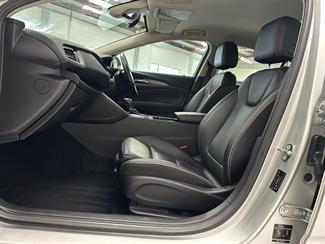 2019 Holden Commodore - Thumbnail