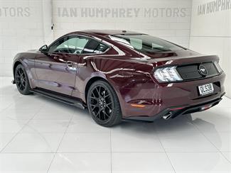 2018 Ford Mustang - Thumbnail