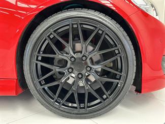 2017 Holden Commodore - Thumbnail