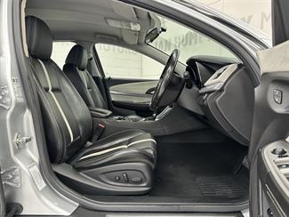 2014 Holden Commodore - Thumbnail