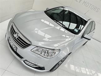 2014 Holden Commodore - Thumbnail