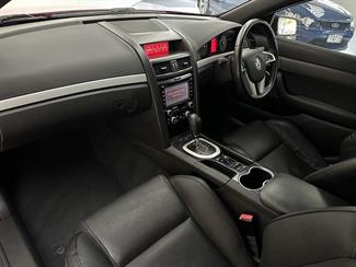 2010 Holden Commodore - Thumbnail
