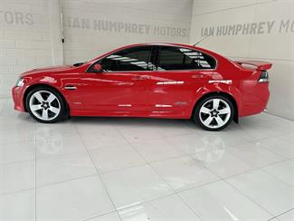2010 Holden Commodore - Thumbnail