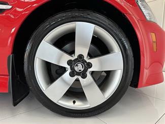 2010 Holden Commodore - Thumbnail