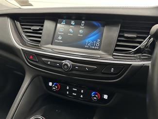 2018 Holden Commodore - Thumbnail
