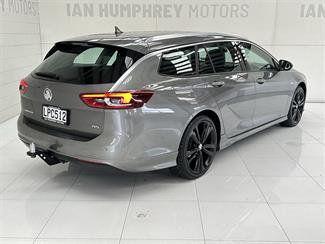 2018 Holden Commodore - Thumbnail